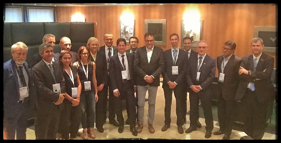 stefano_venturi's tweet photo. Insieme vinciamo! @HPE_IT e suoi #Partner guidano #DigitalTransformation #RinascimentoDigitale 🇮🇹 #HPEReimagine #HPEItalianSummit #WeAreHPE https://t.co/ZUCkgLH42D