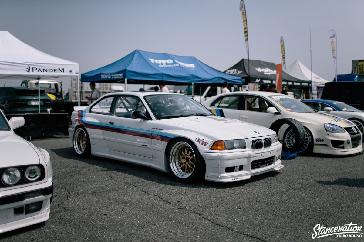 pick up car photo tweet media