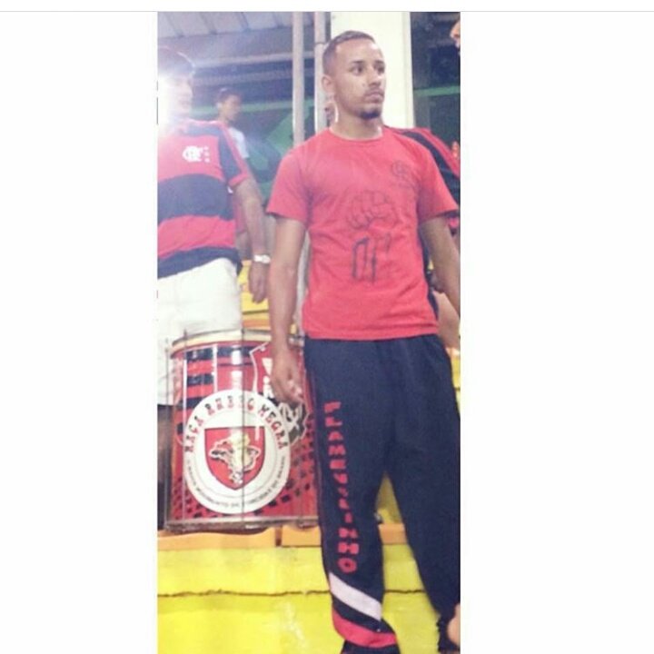 crflima87's tweet image. Flamengo minha vida, Raça Rubro-Negra minha torcida. 🔴⚫✊ #19RG