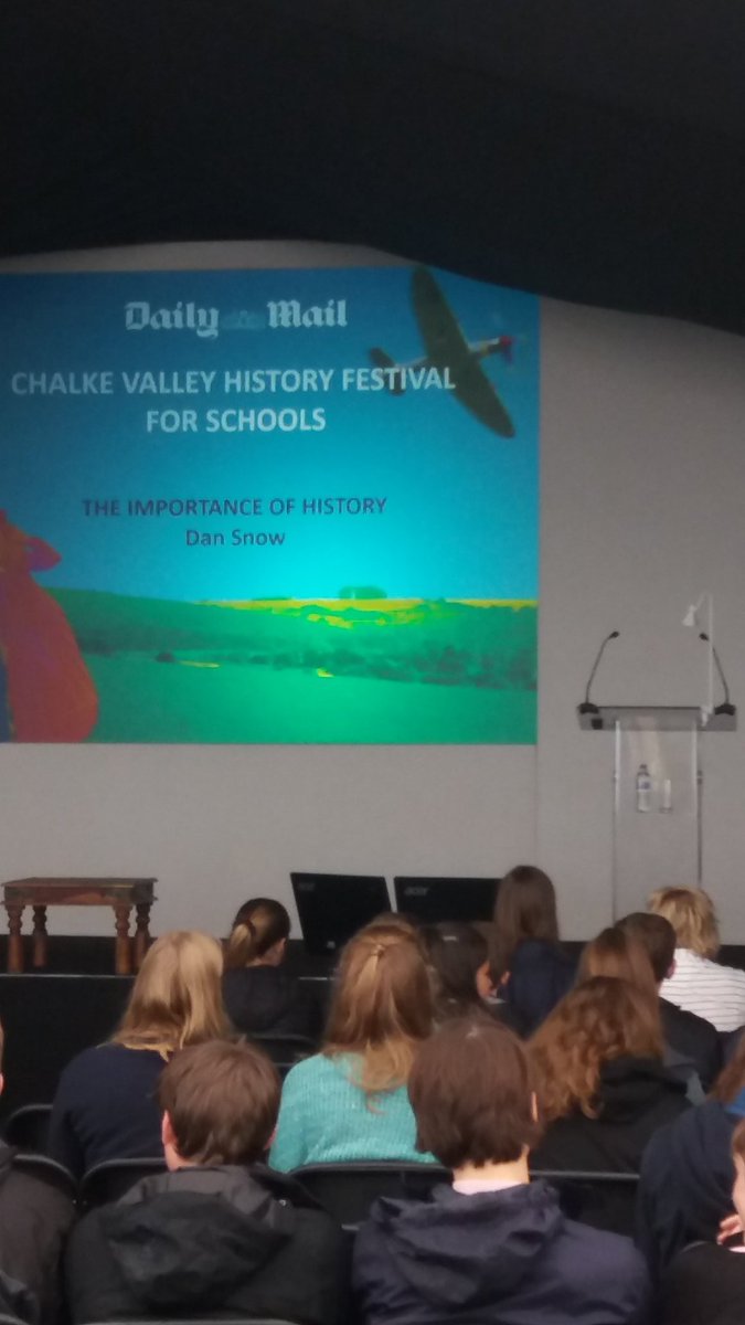 HistSquad1707's tweet photo. Awesome talk from @thehistoryguy !! @WarminsterDandA is desperate to get him to talk @Warminster1707 .
@CVHISTORYFEST https://t.co/fx3sAMb44k