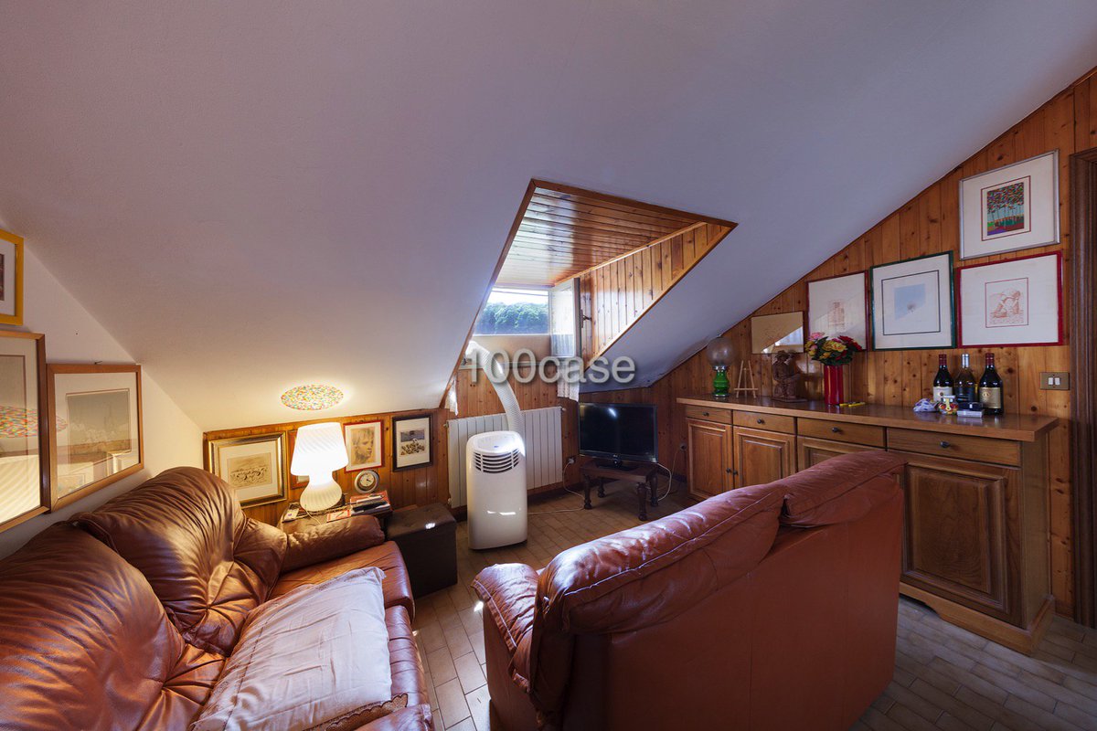 100_case's tweet image. #MonteAmiata #Toscana #AbbadiaSanSalvatore #vendita #mansarda @100_case