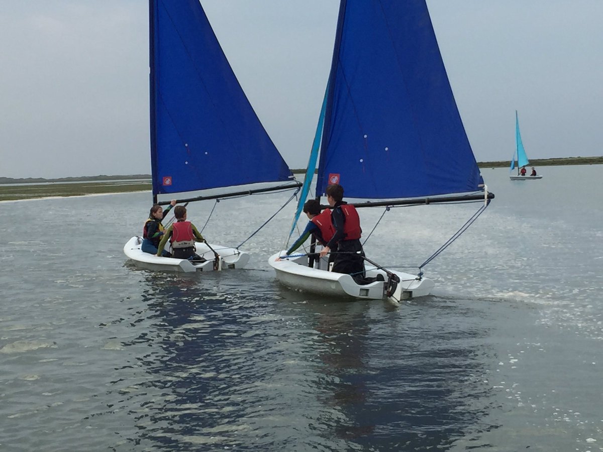 Boarding@BeestonHall tweet media