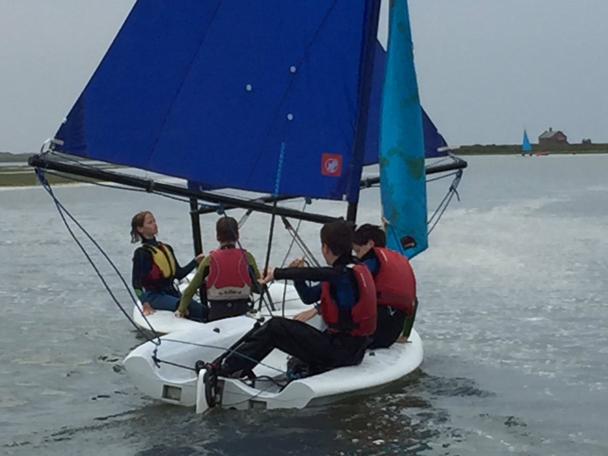 Boarding@BeestonHall tweet media