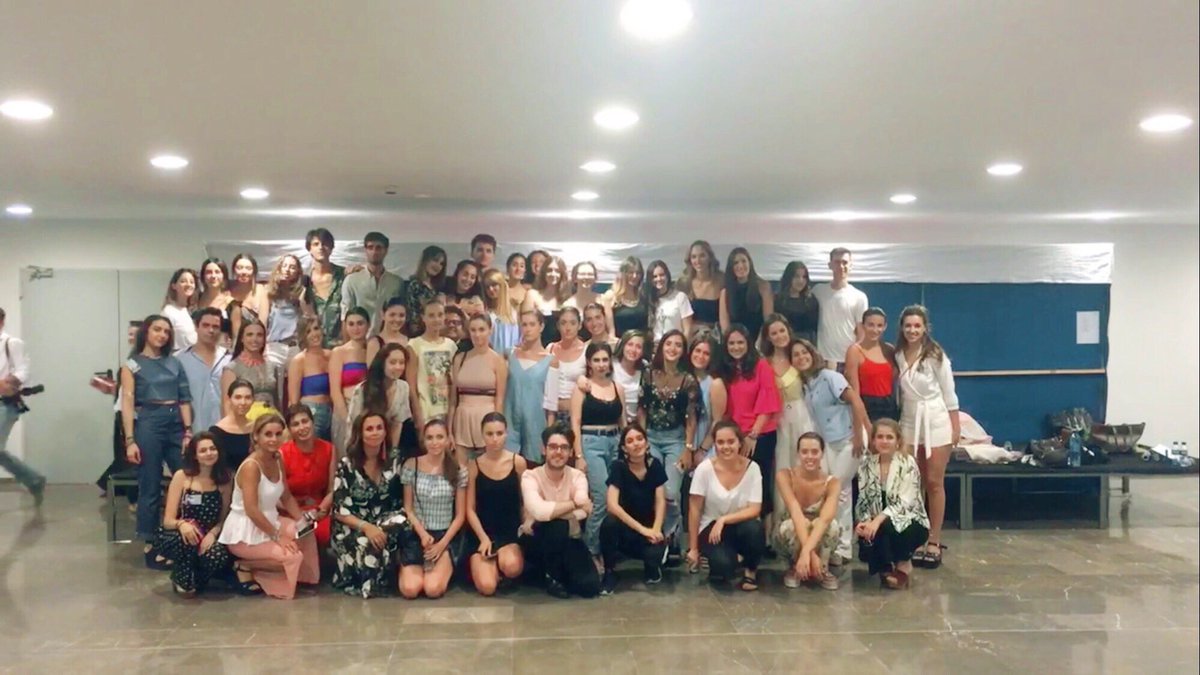 ModaMove's tweet image. ¡Enhorabuena a la promoción de #MOVE2017!