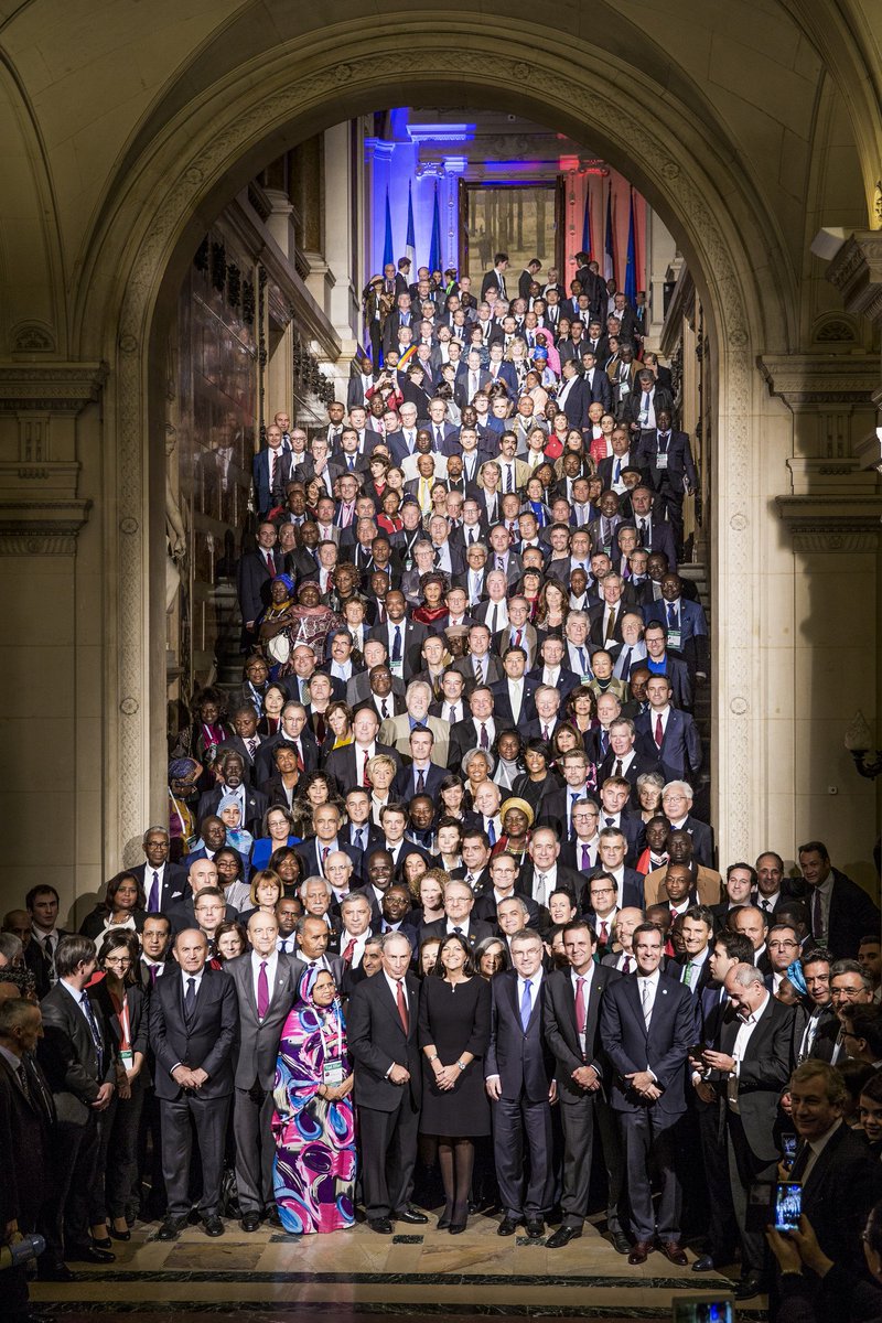 CMNUCC's tweet photo. Los alcaldes de las ciudades más grandes del mundo piden al #G20 cumplir sus compromisos con el #AcuerdodeParís https://t.co/yXo64aNAUG https://t.co/UX2exhhhEE