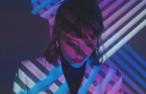 #WatchList: <a href="/ChloeHowl/">Chlo chlo</a>'s style &amp; voice are individualistic

next2shine.com/watch-list-chl…