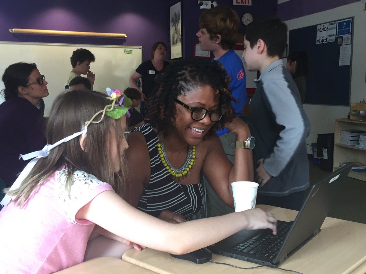 ideateconf's tweet photo. Using #MindecraftEdu to learn #architecture and #cityplanning with Humanities Teacher Kevin Freed and student assistants. #ideate2017 https://t.co/6yUcOg894u