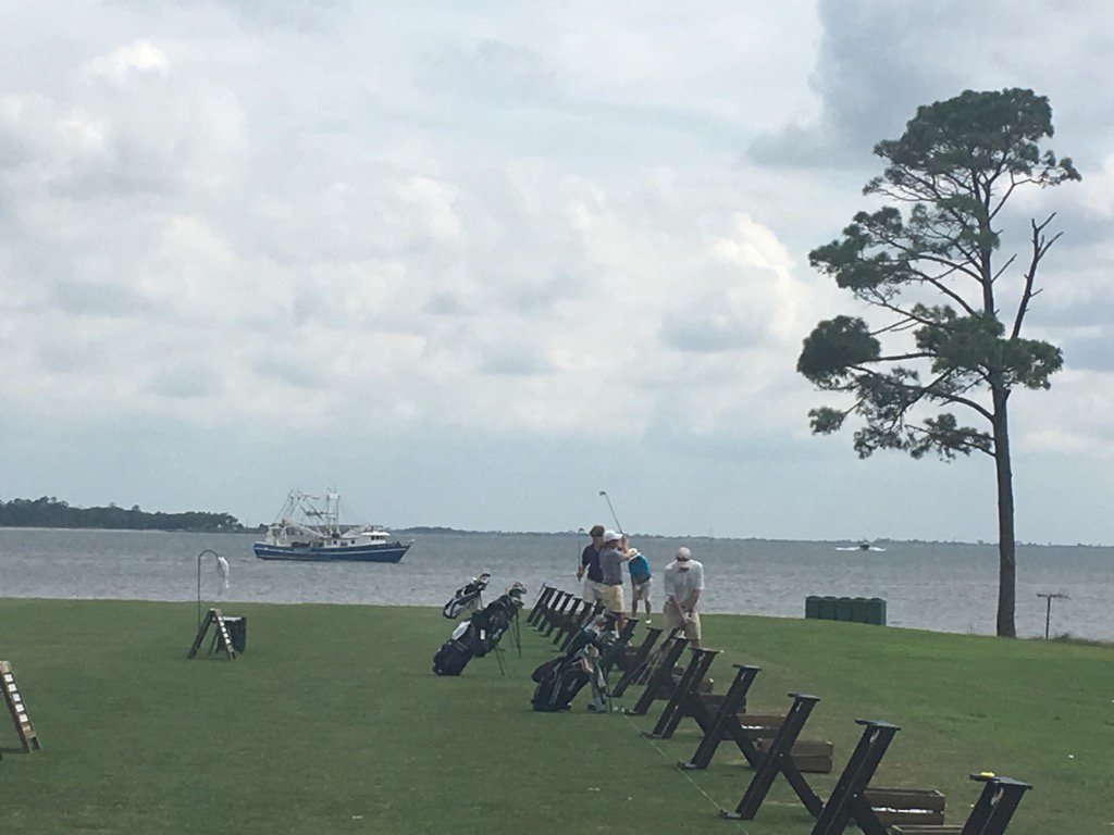 seaislandgpc's tweet photo. Another beautiful day on the range @SeaIslandResort #SIGPC #rangewithaview #relaxationatitsbest https://t.co/XASq6fcZQ4