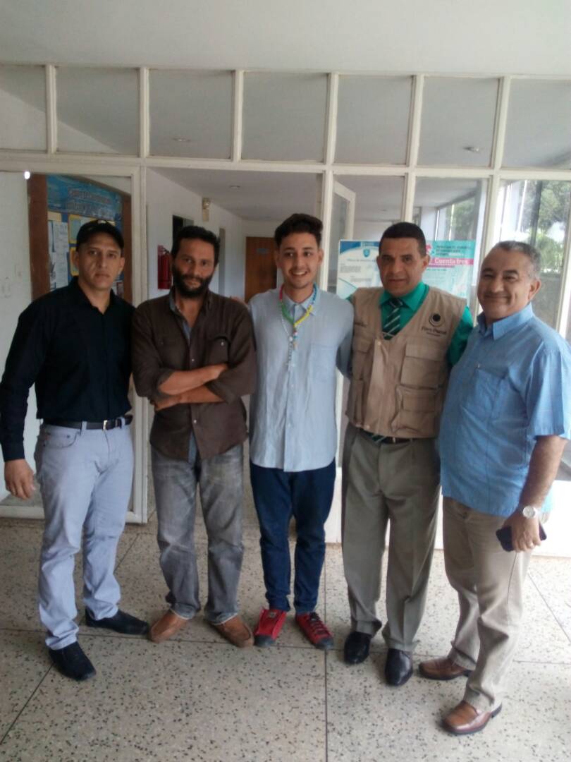 ezemonsalve's tweet photo. #28J 4:16 PM. Posterior a 16 días, se ejecuta libertad de José Luis Chacón y Mauricio Gutiérrez, pese haberse acordado cautelar en sala. https://t.co/b8Yk5C2Gas