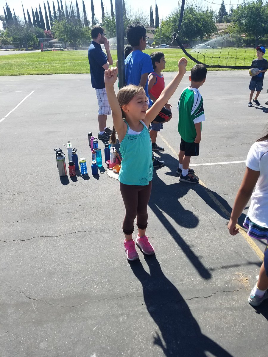 ComputerwiseEdu's tweet photo. Day 3 of CWK Camp in Northridge #CWKCAMP #SUMMERCAMP #STEMCAMP https://t.co/6CClYbBoSX