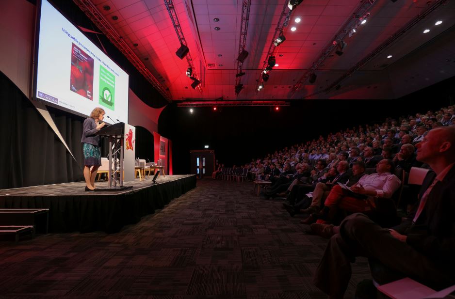 NuffieldFarming's tweet photo. #NuffieldTriennial conference highlight – Professor Susan Jebb @UniofOxford talks about food responsibility https://t.co/9wdGDiRKf1