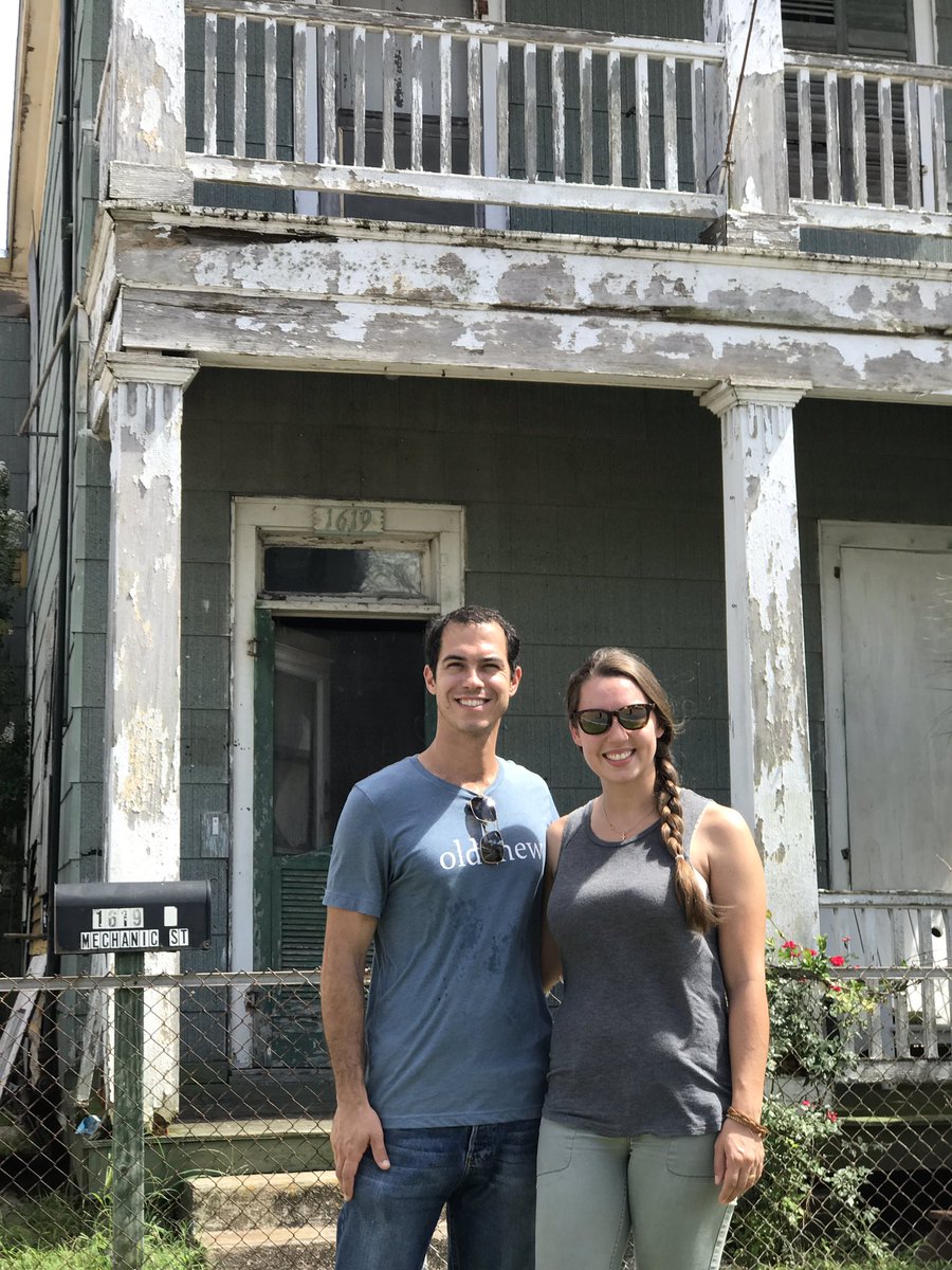 Tune in to <a href="/HGTV/">HGTV</a> tonight at 10pm &amp; 1am for <a href="/save1900/">Michael & Ashley Cordray</a>'s show Saving Galveston!