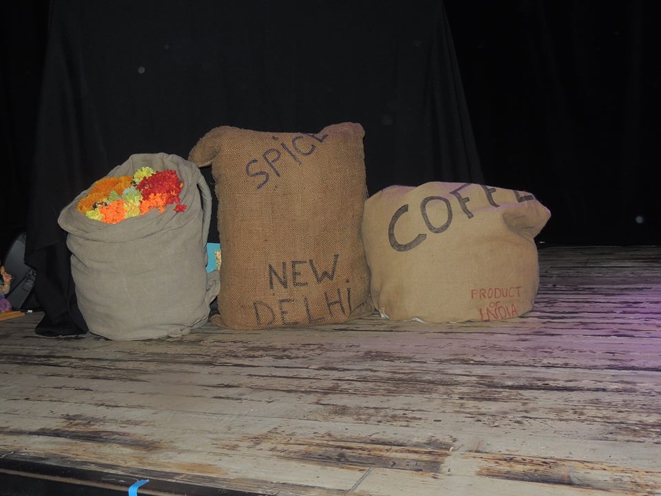 [NOUVEAUTÉ] #RDVPlaceGandhi ça commence la semaine prochaine <a href="/PalaisdesGlaces/">Palais Des Glaces</a> !
Départ pour India Express le 6 juillet à 20h <a href="/CoupeFileCom/">Agence Coupe-File</a>