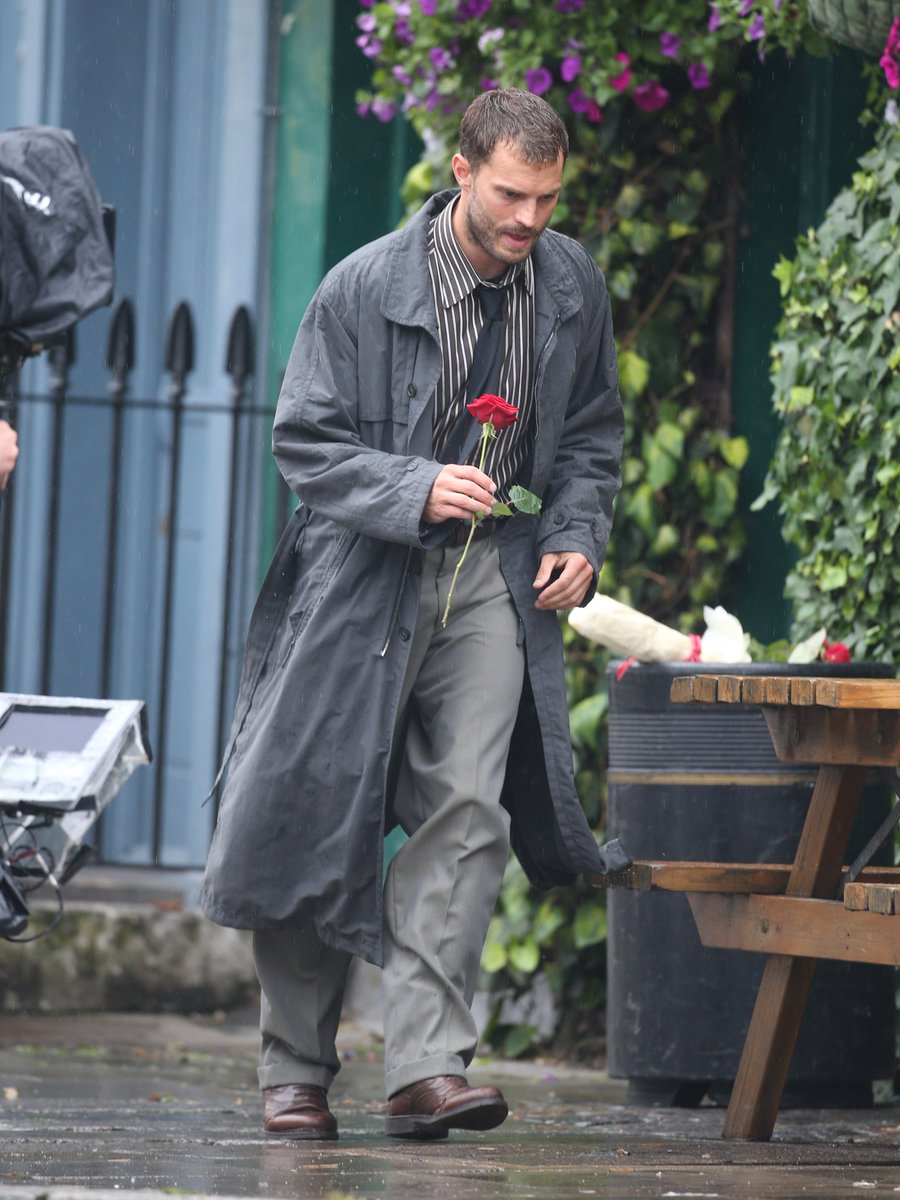 FSHADESWORLD's tweet photo. Dakota en el set de "Peanut Butter Falcon" &amp; Jamie en el set de "My Dinner With Hèrve"! ❤ https://t.co/euJkmKIDtx