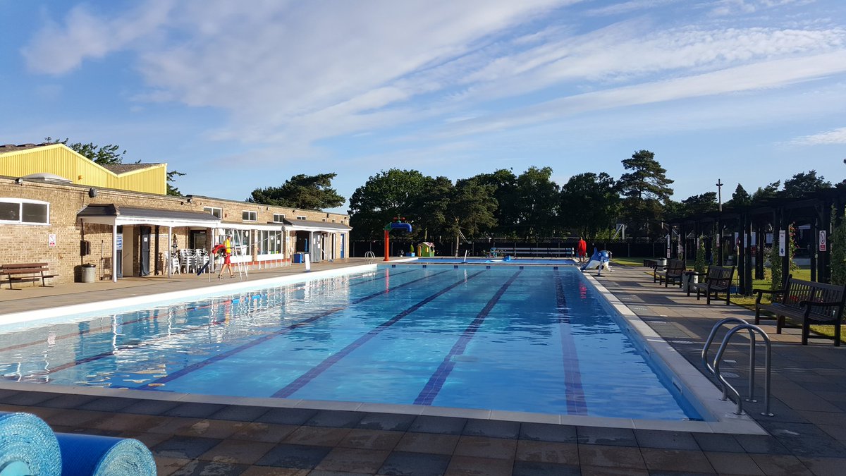 JubileeParkWood's tweet photo. Thursday's swimming times. 6.30-9am adults only, 12noon-7pm general swimming and 7.30-8.30pm aquacise. #TimeToSwim #AmSwim #OutdoorSwim https://t.co/L40NHpAdOn