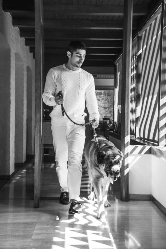 FineDesiMen's tweet photo. Prateik Babbar https://t.co/mTKf4UEUSR