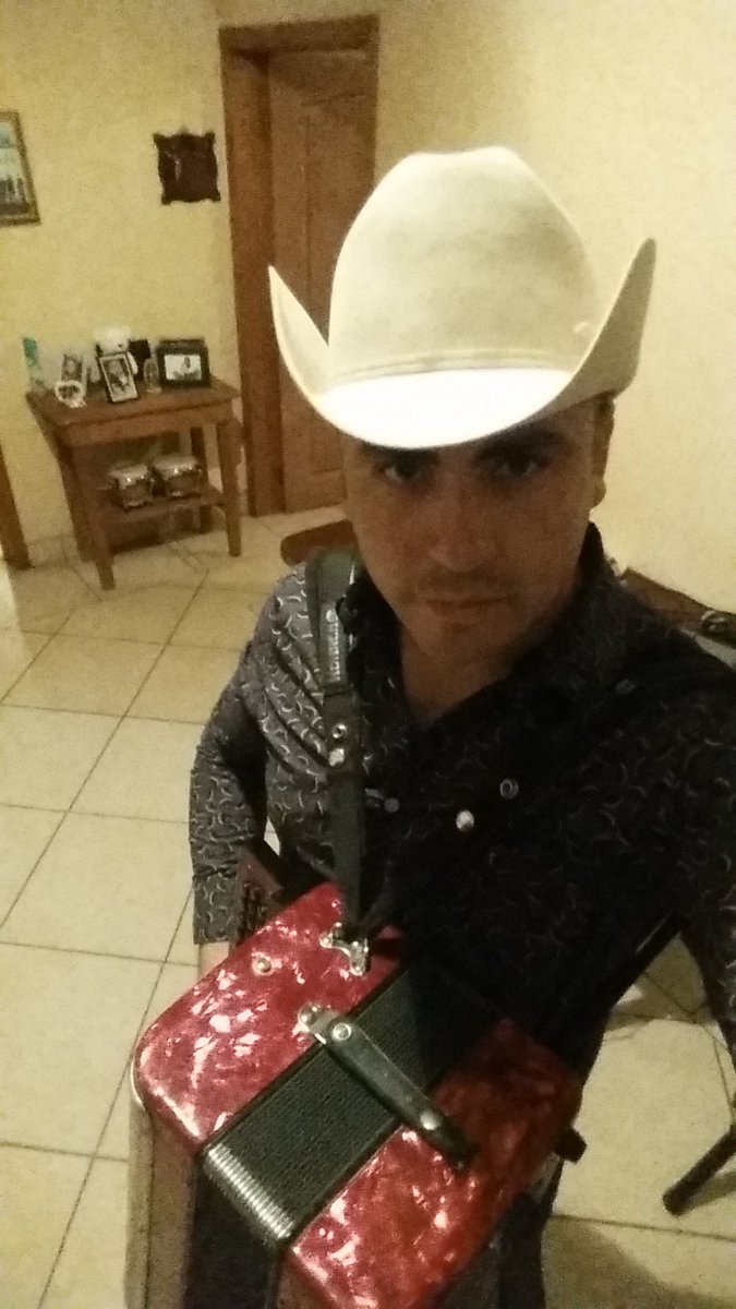 Los Primos MX tweet media