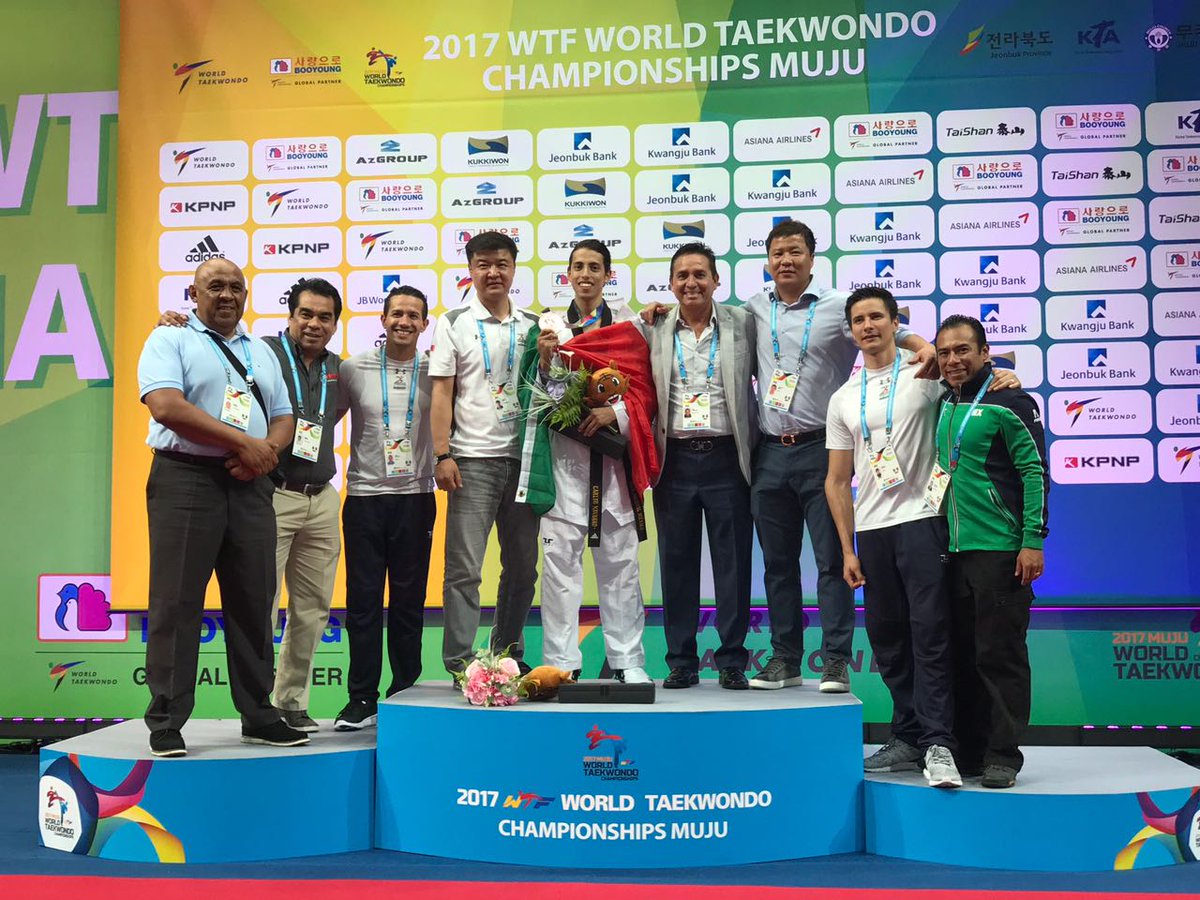 femextkdoficial's tweet photo. El taekwondoín @carlosnav_96 se queda con el bronce en el Campeonato Mundial #Taekwondo #Muju2017

https://t.co/kerxXXsaOh https://t.co/24WrxWsCHN
