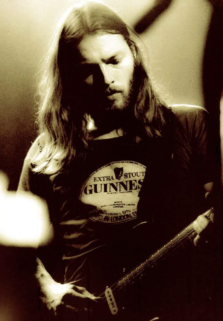 VisionsOfFloyd's tweet photo. Visions Of Floyd
Join our growing social media community on Facebook/Instagram and YouTube.
#VOFIRISHFLOYDSHOW
#GREENHAMMERSONTHEMARCH https://t.co/BGGRBCg9hD