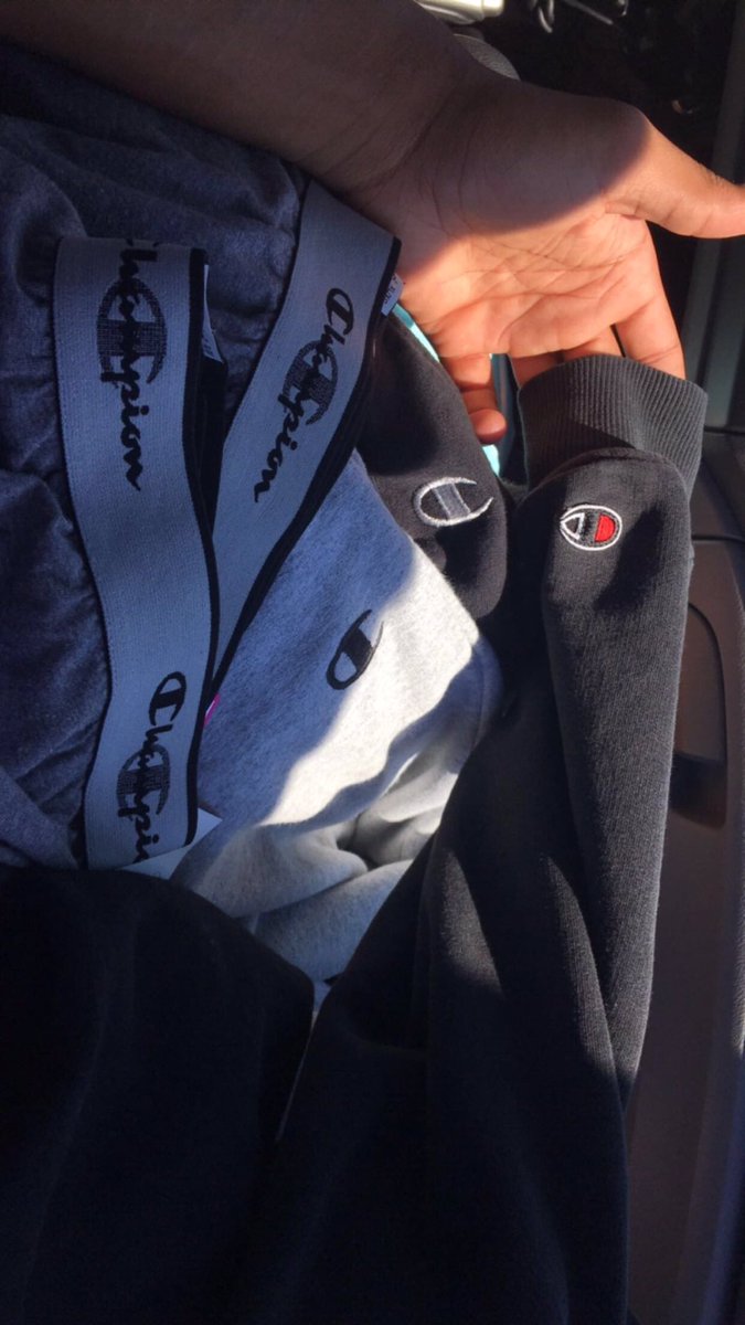 marwhitaker34's tweet photo. walked out the the thrift with only champion... im committed... give me a chance @ChampionUSA @champion__japan https://t.co/voKnLxhXOB