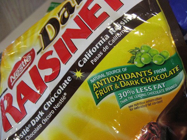 summertomato's tweet photo. Nutritionism 101: How to See Past Nutrition Marketing https://t.co/QOApp09yaE https://t.co/stcKJ6LAyr