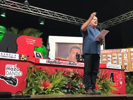 ConElMazoDando's tweet image. Cabello: ¡Hoy hay mazo! Seguimos en batalla por la verdad, nuestra victoria será la paz - wp.me/p7jxjR-w9j