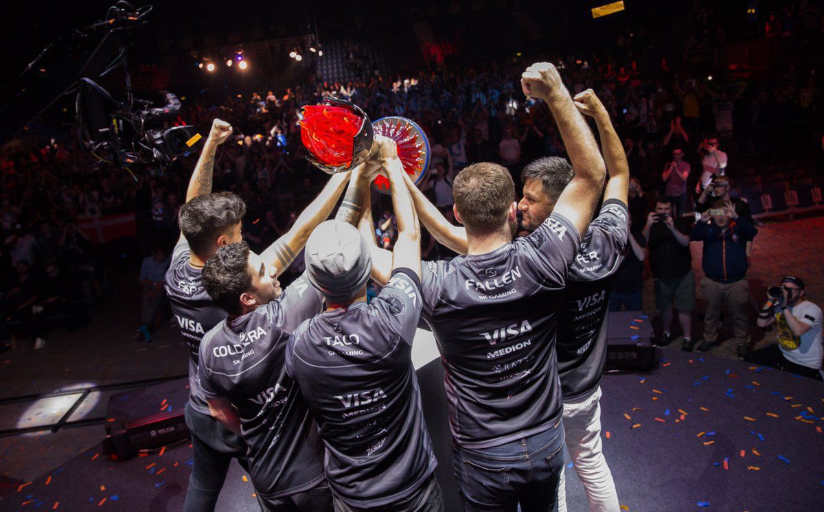 cybersportcom's tweet photo. The wrap-up: What lessons we learned from #ECS3 finals

 https://t.co/9g9qcsNmJz https://t.co/IqbwRd6FHZ