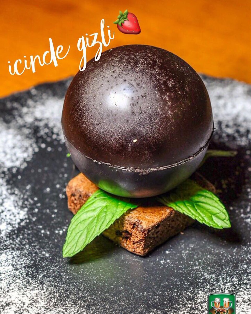 agapiarest's tweet photo. Hem dondurması hem de çileği içinde gizli...😱🍨🍓
Geriye sadece sipariş etmek kalıyor.
#agapiacafe #chocolatebomb #chocolate #icecream https://t.co/7cNbnG9t9F
