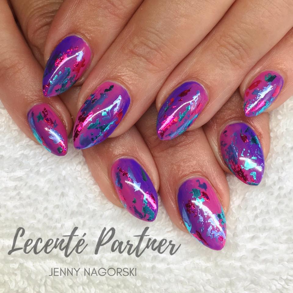 Our Foil Queen <a href="/Jenski2008/">Jenski.nails</a> has done it again with this beautiful set using Lecenté Cornflower, Pure Pink &amp; Blue Sunset foils! #lovelecente