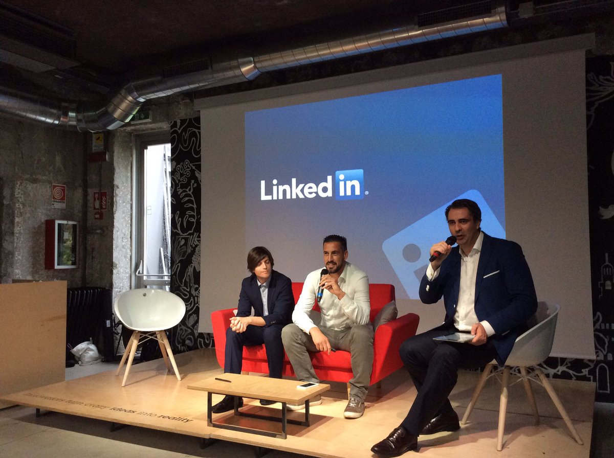 La materia di cui sono fatti i sogni oggi è un po’ composta da dati. #humandatadriven @LinkedInItalia #opendata #digitaltrasformation