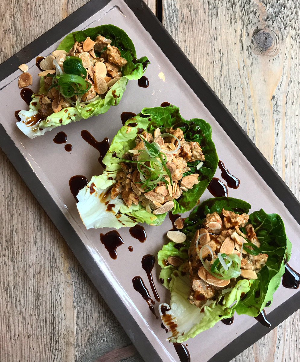 DelaminaKitchen's tweet photo. Goodness on a plate - lettuce cups of charcoaled turkey chunks smothered in spicy #tahini with spring onion, roasted almonds &amp; date molasses https://t.co/lv2UzAMFTC