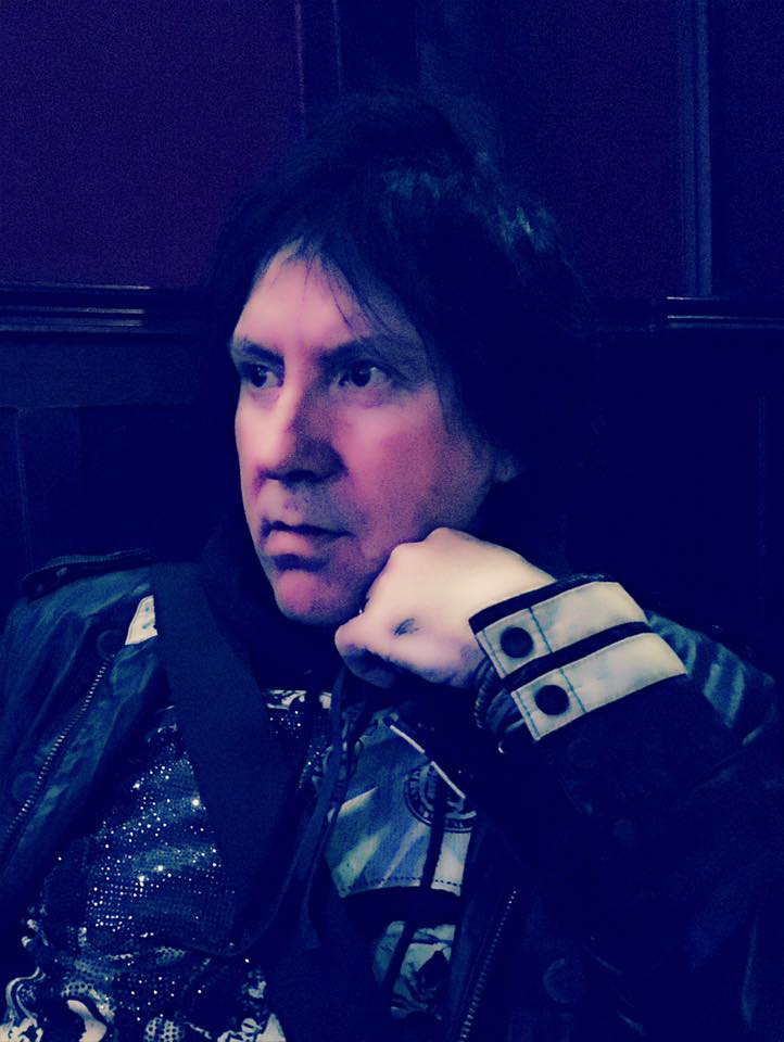 Katacokill's tweet photo. #TalDiaComoHoy en 1963, nace en Huddersfield, Yorkshire, Inglaterra, #AndyCousin. Bajista de @AllAboutEve y #TheMission
#PostPunk
#DarkWave https://t.co/HbWUyQRAAO