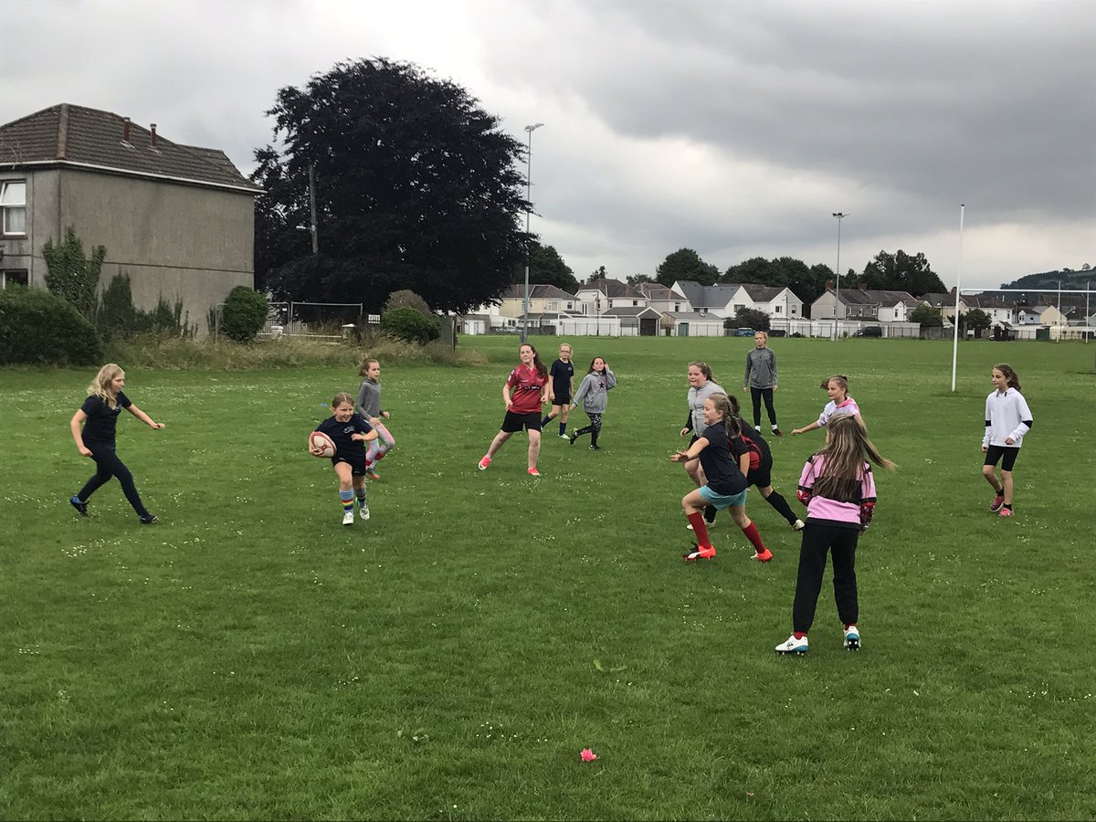 Great sessions tonight girls! Ready for festival <a href="/StradeySospans/">Stradey Sospans Rugby Hub</a> on Sunday