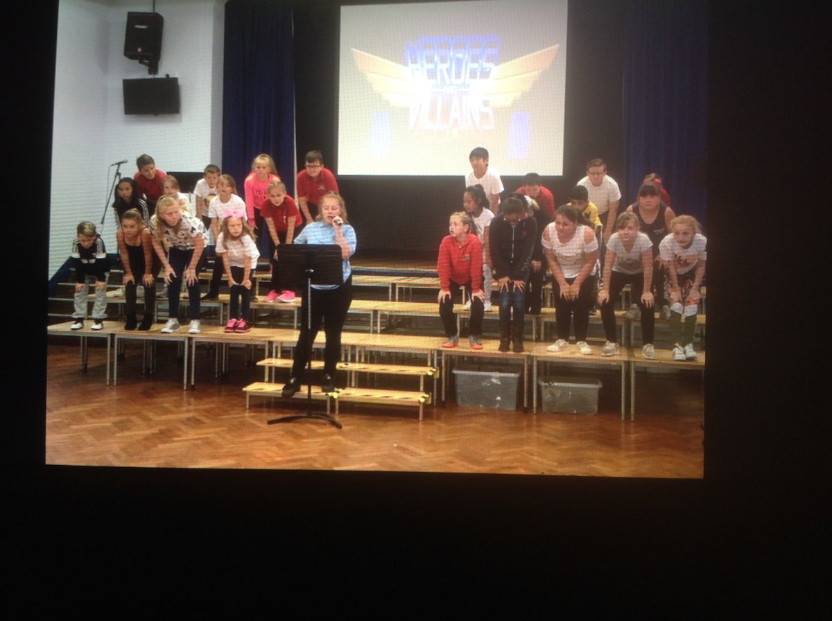 BubsyTownhill's tweet photo. Year 5 rehearsals at Dylan Thomas. Very proud of these guys! #thcmusic #thcpse #wellbeing https://t.co/KxTsVqL8g8