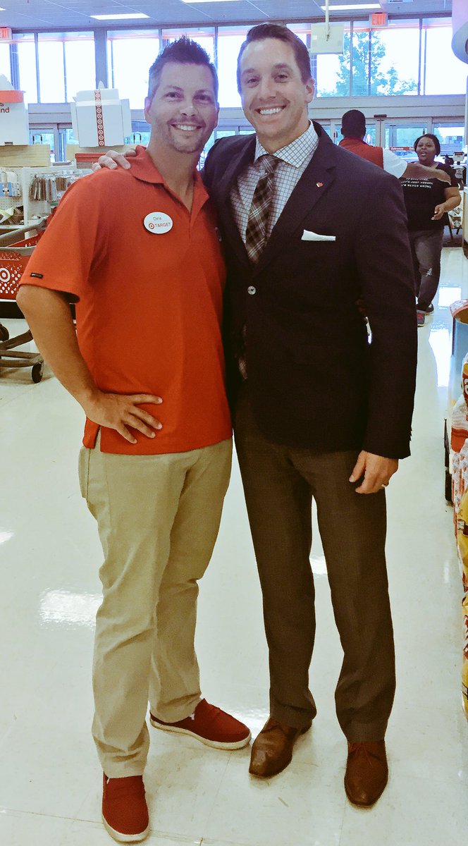 Great seeing an amazing DTL and friend <a href="/ChrisAtomKing/">Chris King</a> today! CVS &amp; Target partnership at its best. #R96❤️ <a href="/mbeltranRx/">Michelle Beltran</a>