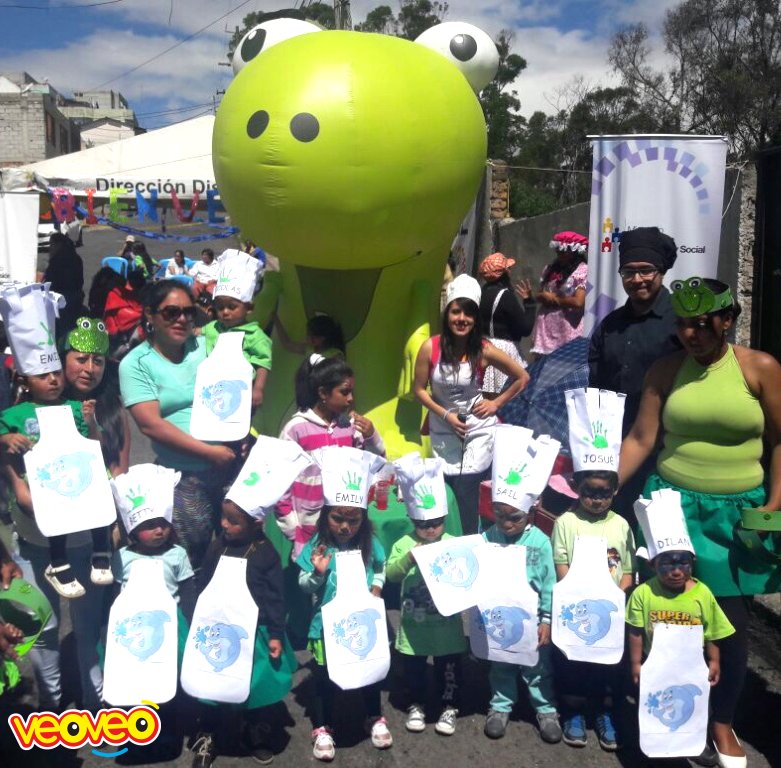 MundoVEOVEO's tweet photo. #VeoVeo y las educadoras del CIBV Mi pequeño Delfín de #Chaguarquingo se divirtieron con todas las niñas y niños del sector. https://t.co/dmyL9Du0zr