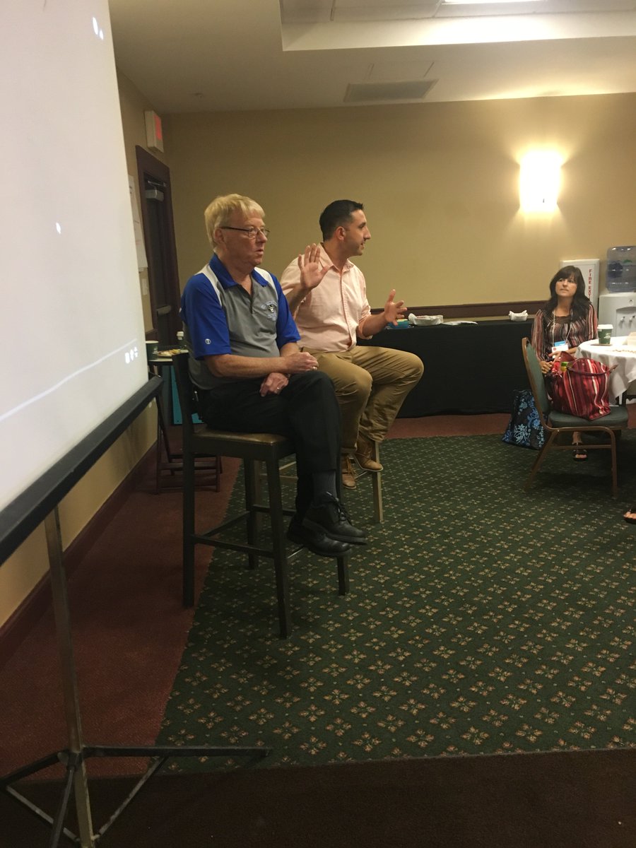 WESBlueDevils's tweet photo. Mr. Kinnarney presented at #Best2017 about proficiency based learning in a MTSS #BlueDevilPride #vted #WESBlueDevils https://t.co/igPpDIckGI