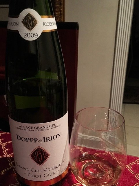 JvBUncorked's tweet photo. No matter the weather, this Pinot Gris from Alsace will fit the bill! 
https://t.co/HCz6jT2nFv
@dopffirion @VinsAlsace #thegallavantgroup https://t.co/qz4OVGbnLQ