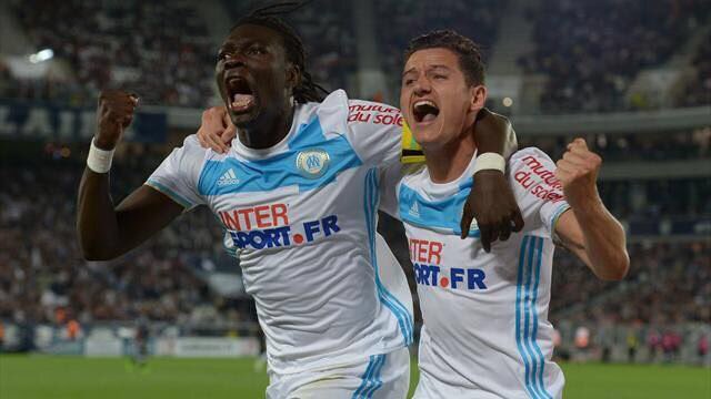 FlorianThauvin's tweet photo. Bonne chance pour ton nouveau challenge. Merci pour tes conseils et ton soutien, je suis fier d'avoir joué avec toi.
Merci Bafé 🙏🏻 https://t.co/dX1uoAyi70