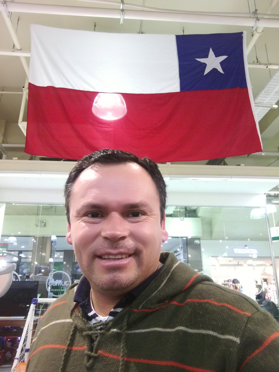 gastonclaudito's tweet photo. Viva Chile mierdaaa https://t.co/bCdVS9PdLF