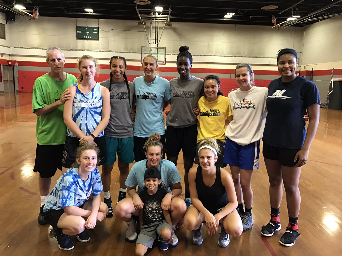 ushoops's tweet image. Another GREAT workout in the books for our NJ Demons AAU team!
#USHOOPS #KidsToPros
USHOOPS.com ❤️🏀