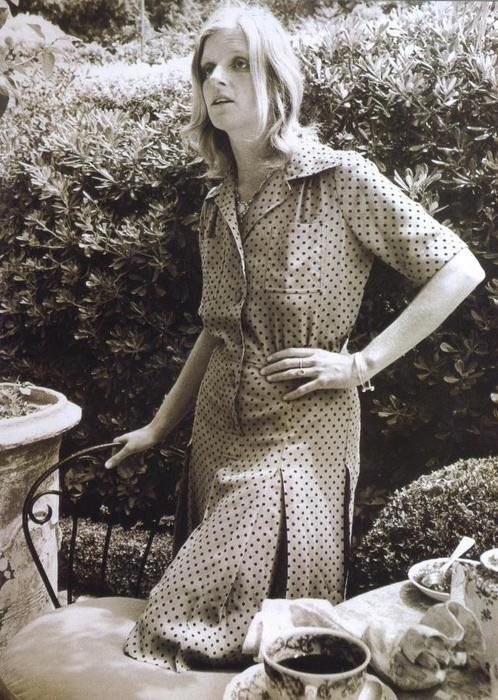 LiverpoolLords's tweet photo. A few of my favorite Linda pictures https://t.co/eOhY5MyYBf