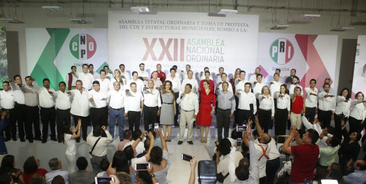SMIenSinaloa's tweet photo. El día de ayer se realizó asamblea general ordinaria de #cnopsinaloa, donde el senador @arturozamora tomó protesta a los comités en Sinaloa. https://t.co/s7Y1LtS7rT