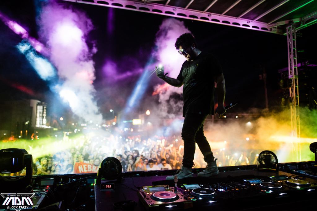 Did you attend <a href="/mdmfesty/">Memorial Day Massive</a> ? Read Drew's review &amp; learn about his fav sets incl @PRXZMusic <a href="/BoomboxCartel/">BOOMBOX CARTEL</a> &amp; more!

edmidentity.com/2017/06/28/mem…