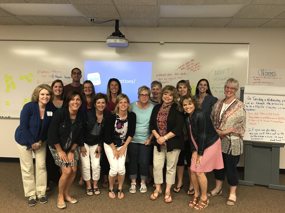 mollyfunk's tweet photo. Spent my last 2 days as a Michigander with these amazing teacher lit leaders at GIRESD @peasleyka @amysalogar https://t.co/ldejyB8CRP