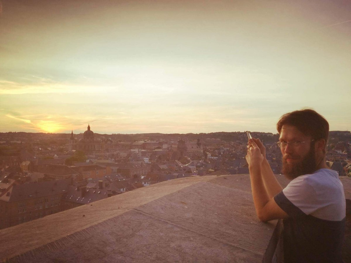 jonar4M's tweet photo. Nothing better to walk with someone next you
#love #LightsforLP https://t.co/vvszlhHdZr