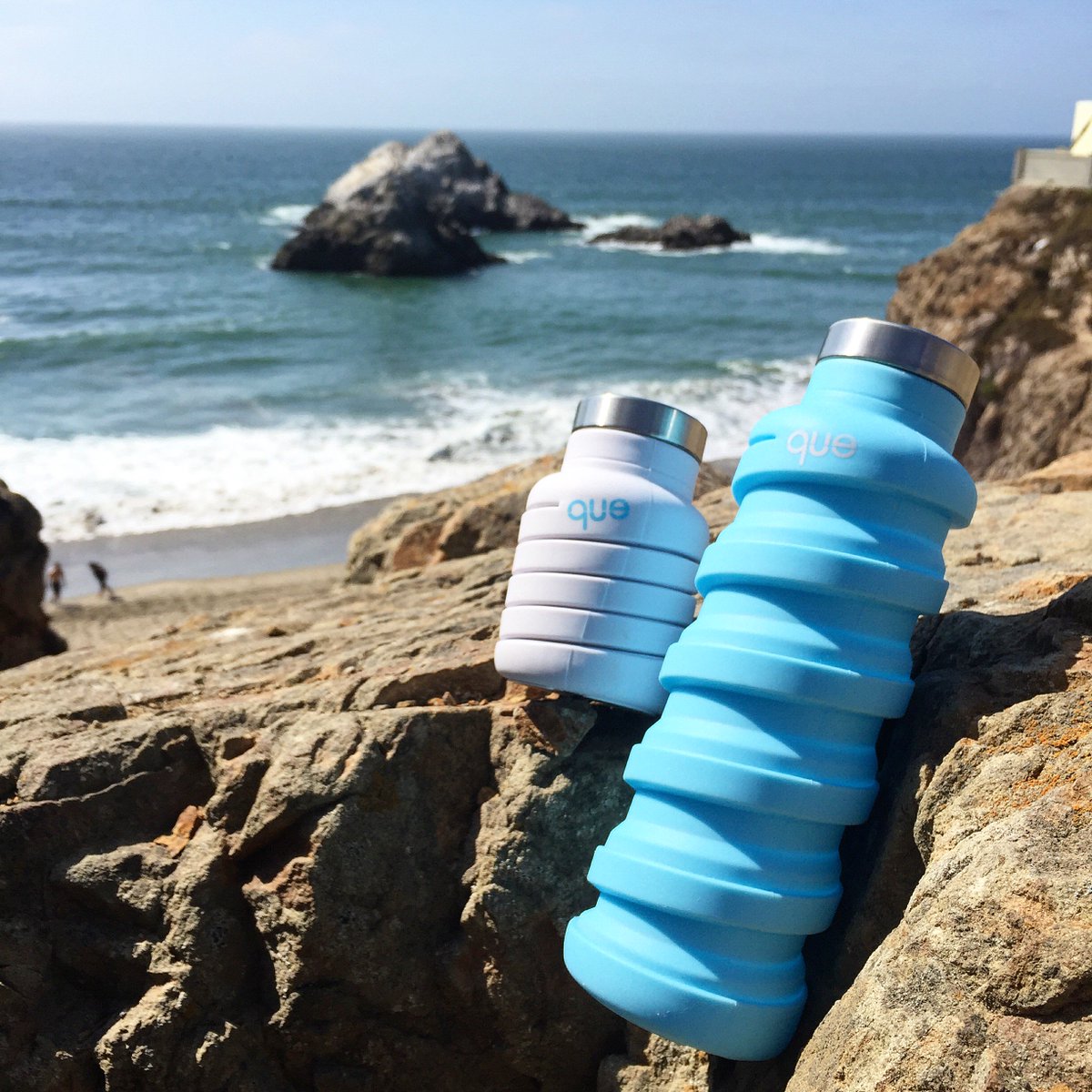 queBottle tweet media
