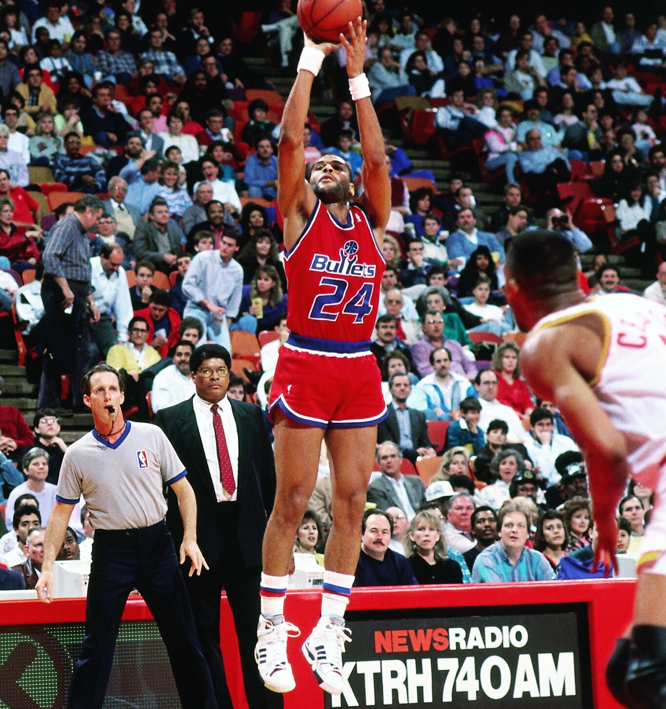 Happy birthday to two-time Bullets All-Star, Jeff Malone!   