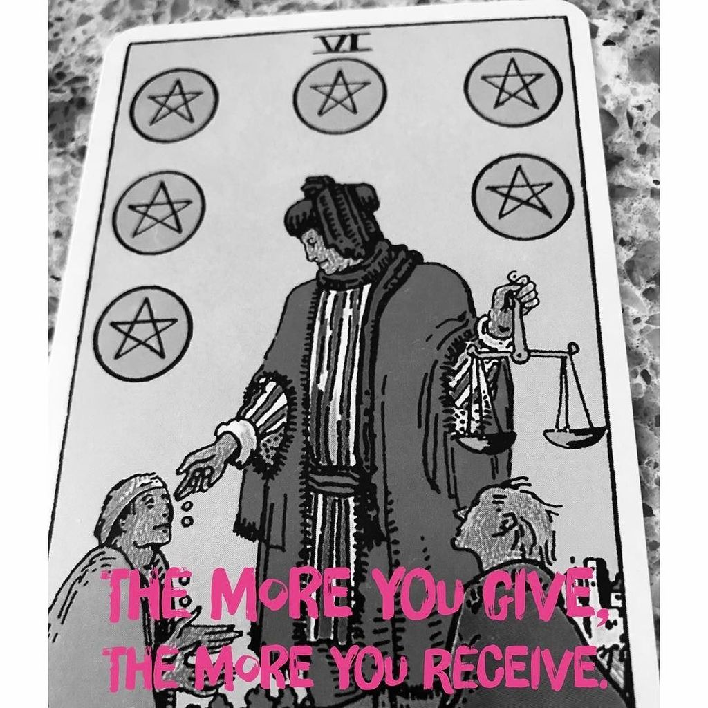 peaceandpanic's tweet photo. #tarot #cardoftheday #giver https://t.co/tYNX6QL6sI https://t.co/SVSedw2H4X