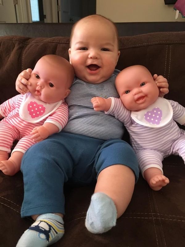 TheEllenShow's tweet image. I don’t know how this happened, but I’m so glad it did.